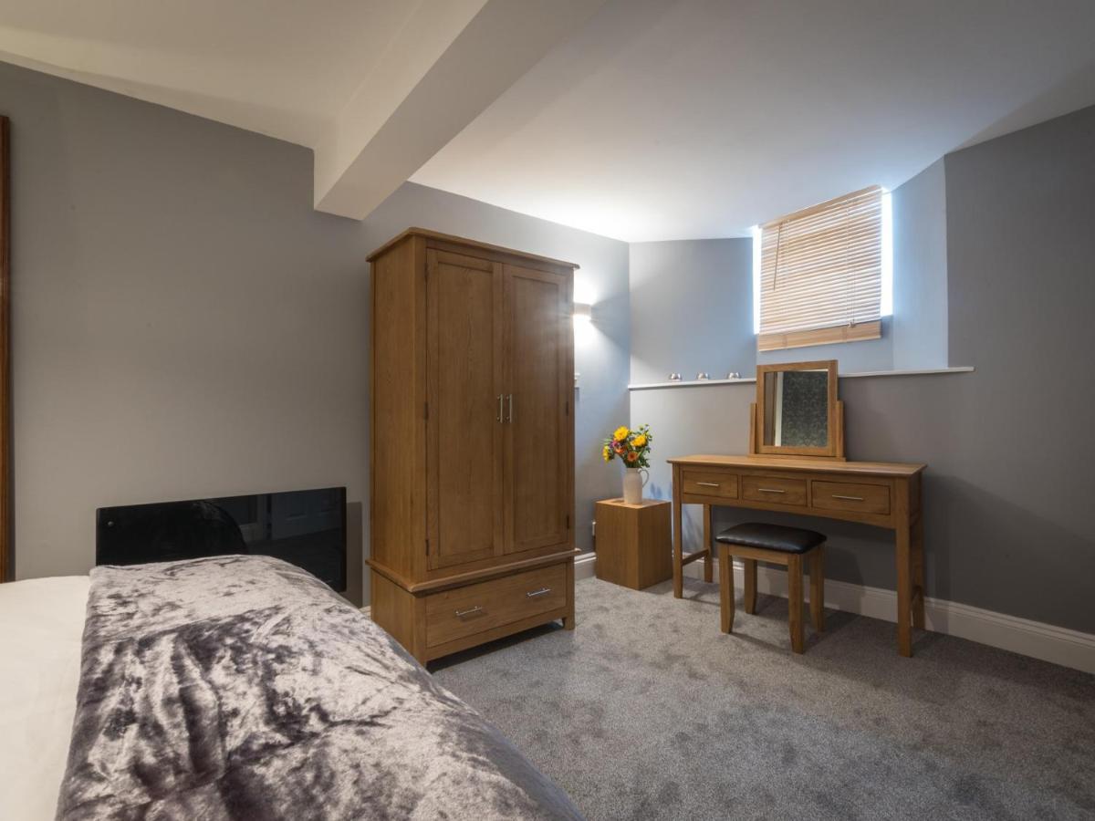 Southernhay Basement Apartment إكزيتر المظهر الخارجي الصورة