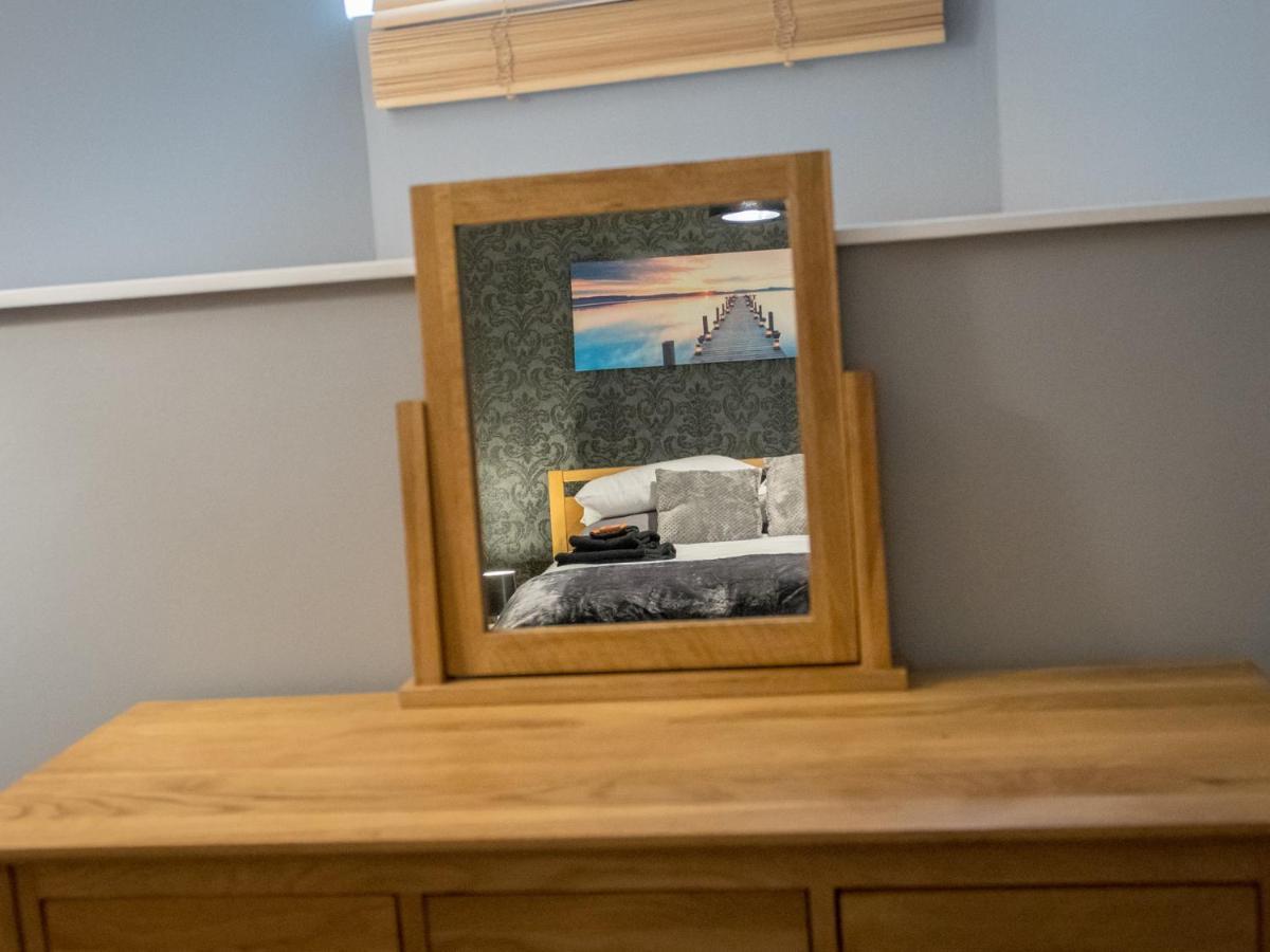 Southernhay Basement Apartment إكزيتر المظهر الخارجي الصورة
