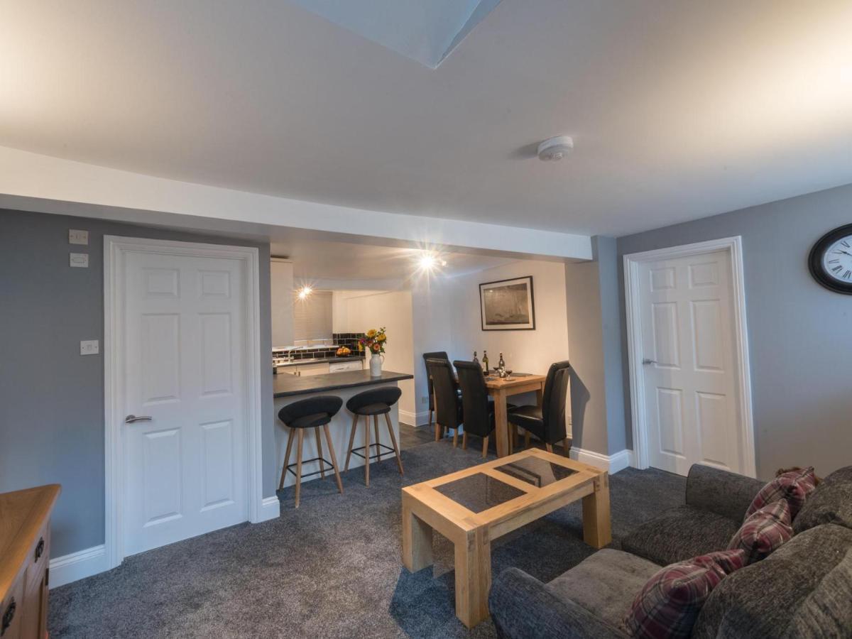 Southernhay Basement Apartment إكزيتر المظهر الخارجي الصورة